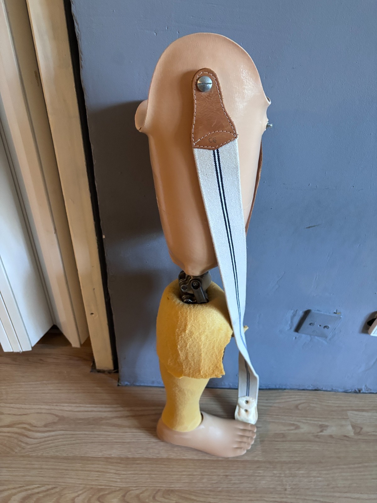 Otto Bock prosthetic foot 4R21- 4R41 INOX sole size 25cm,Right footed 90cm long