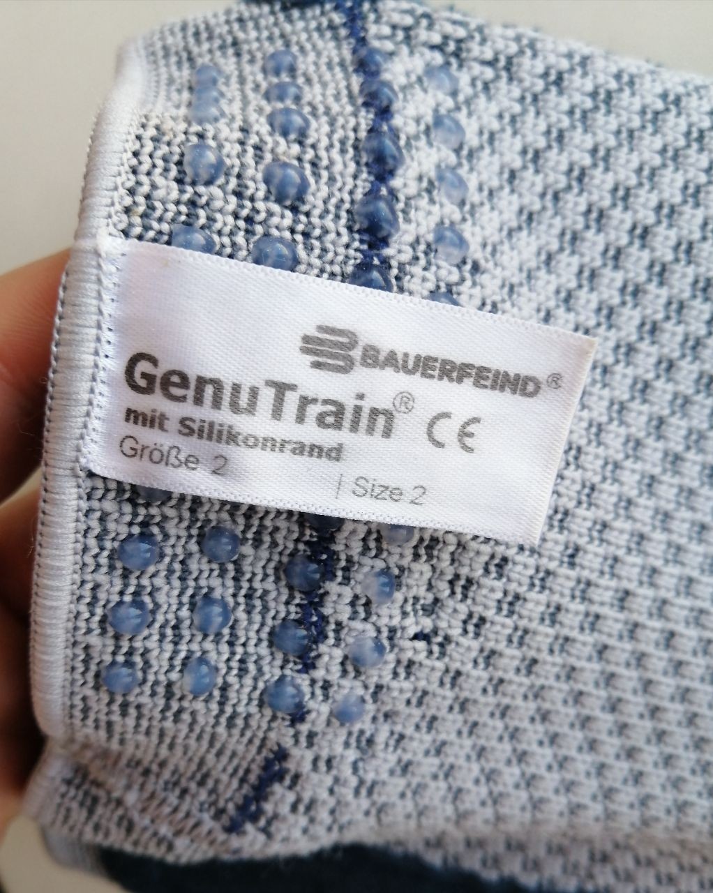 Bauerfeind Genutrain Size 2 M Knee Brace With Silicone Knee Support
