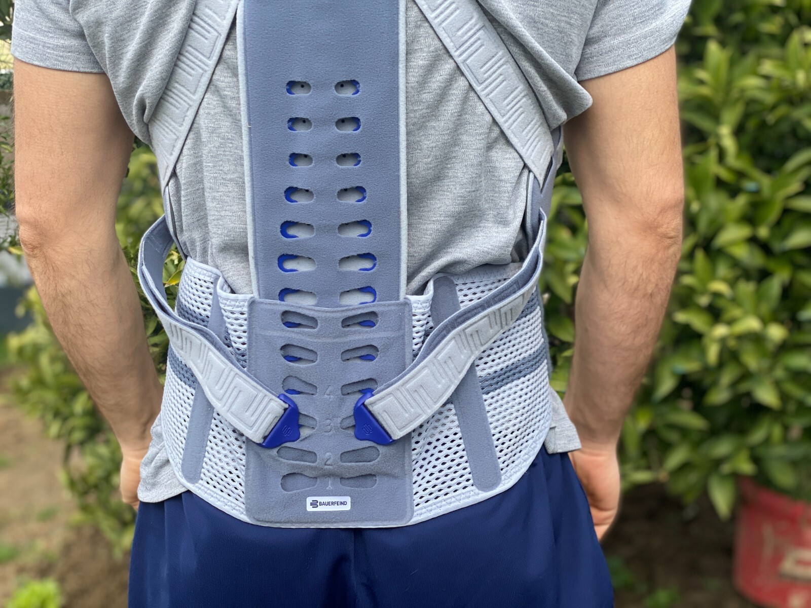 Bauerfeind Spinova Osteo Active straightening back orthosis stabilize osteoporos