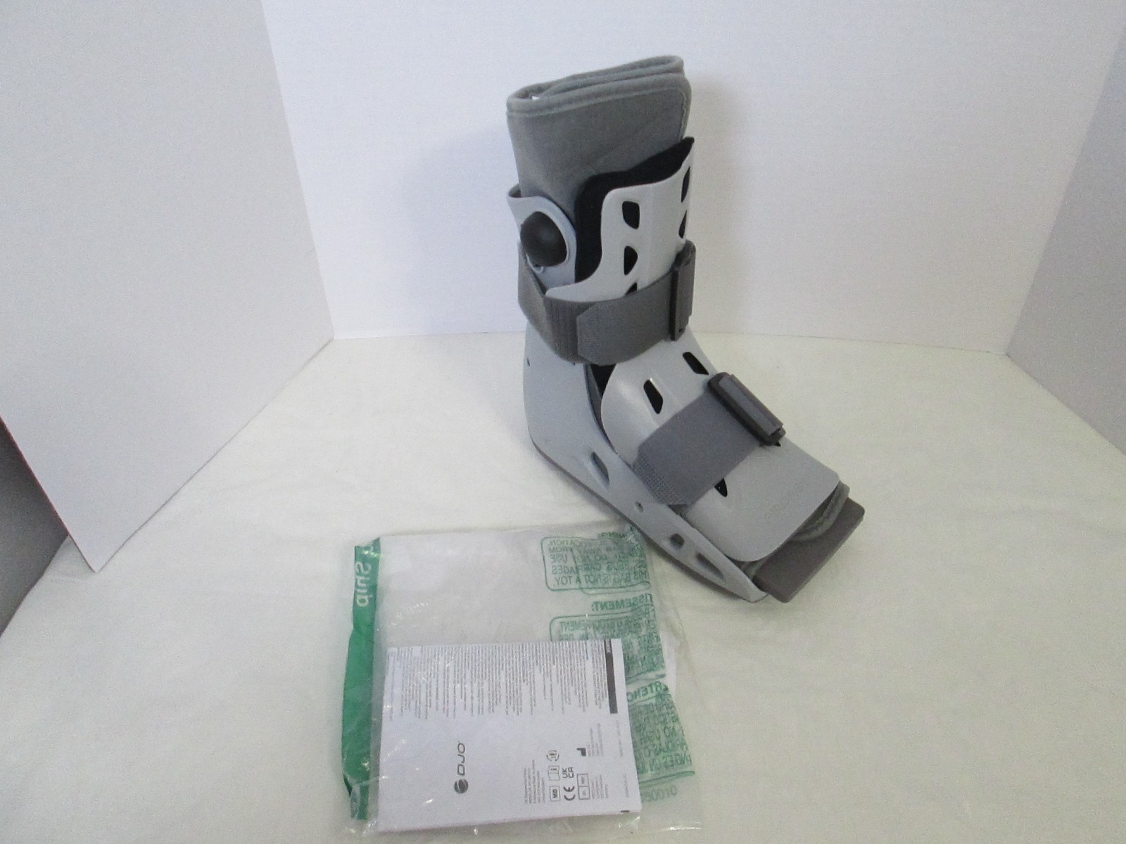 Aircast Airselect Walker Brace and Walking Boot Short Model Gray – Small