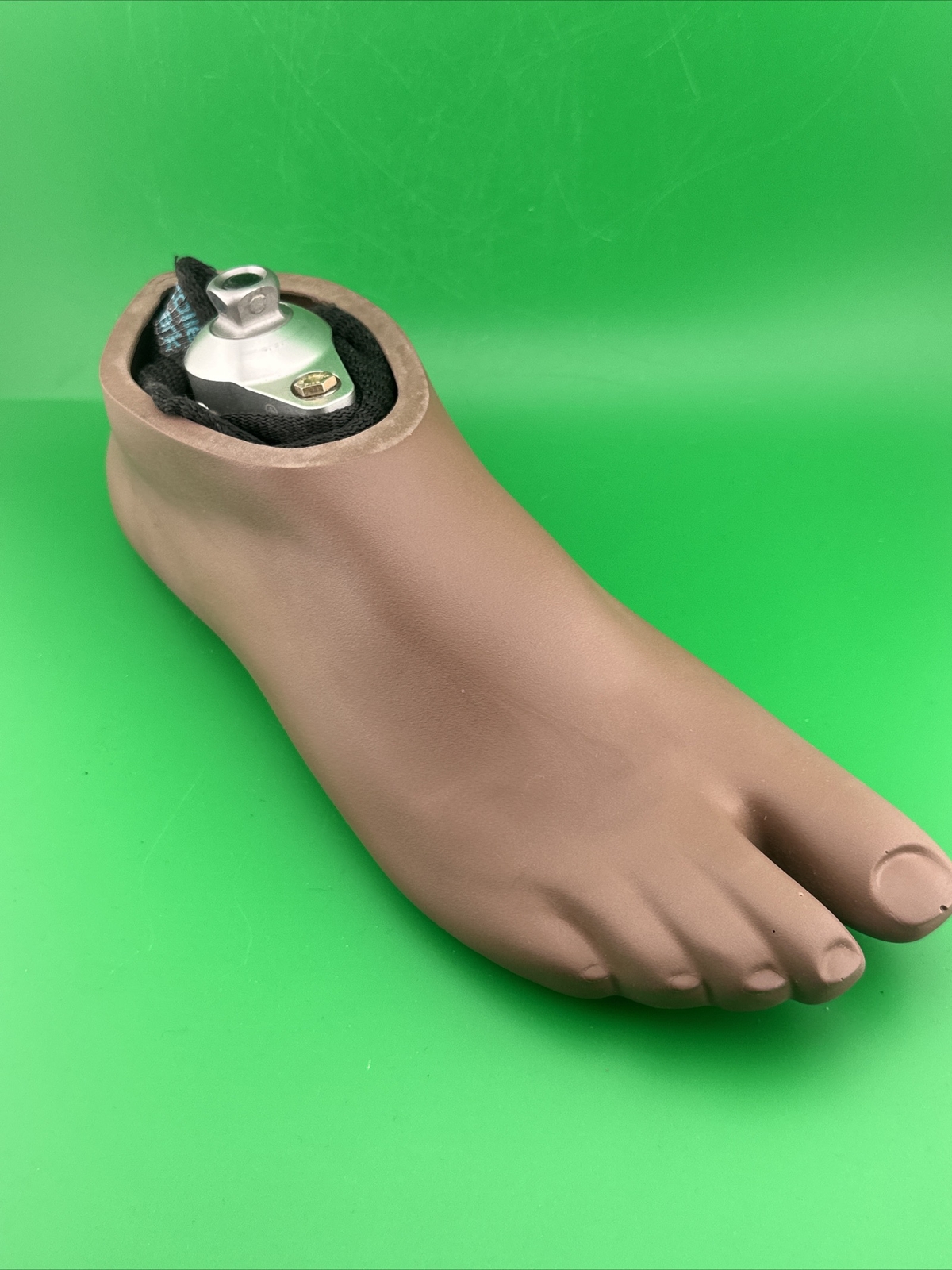 College Park K3 Odyssey Hydraulic Prosthetic Foot And Ankle. Size 28