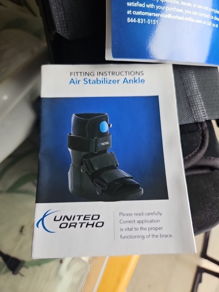 United Ortho Short Air Cam Walker Fracture Boot – Size LG – Black NEW WITH TAGS