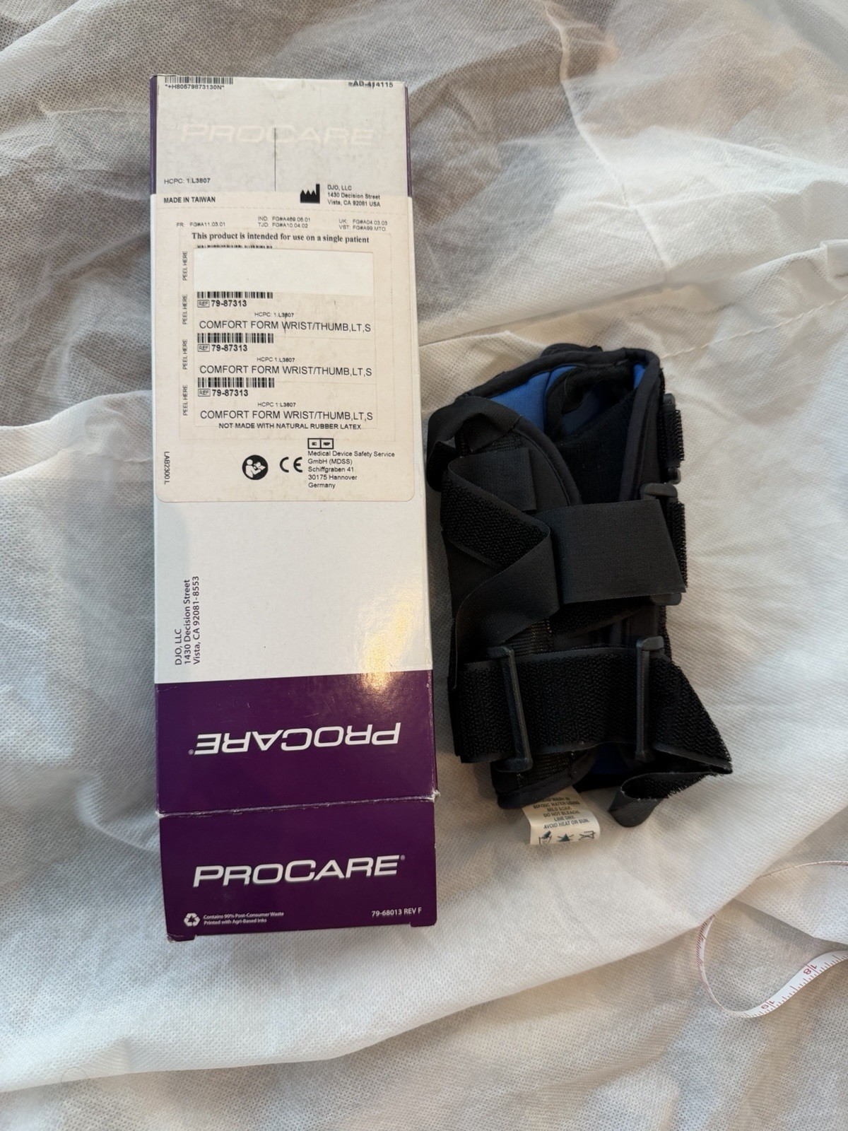 ProCare Comfort Form Wrist Thumb Brace Left small 79-8713