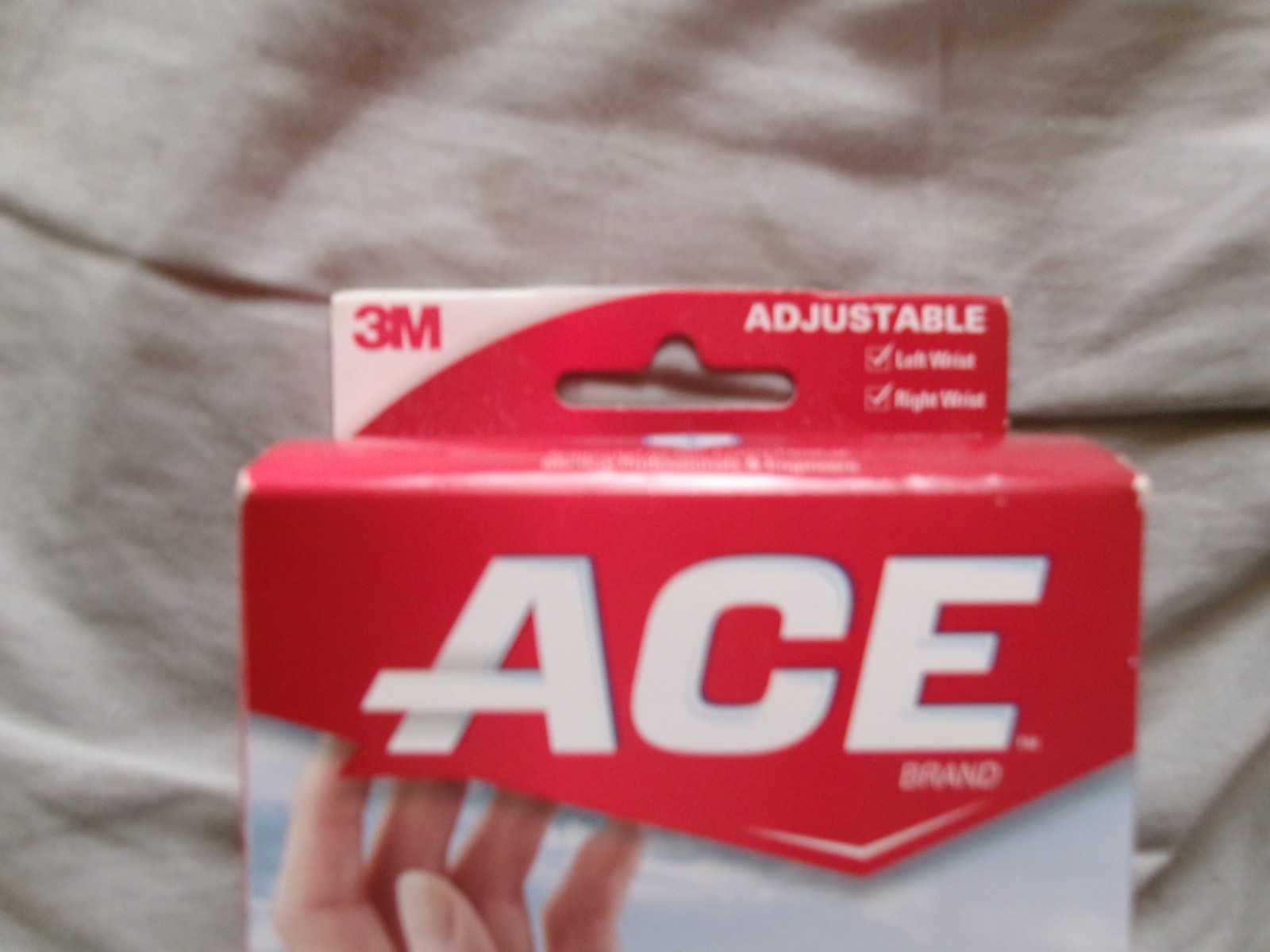 Ace Brand 3M “Wrist Reversible Brace”