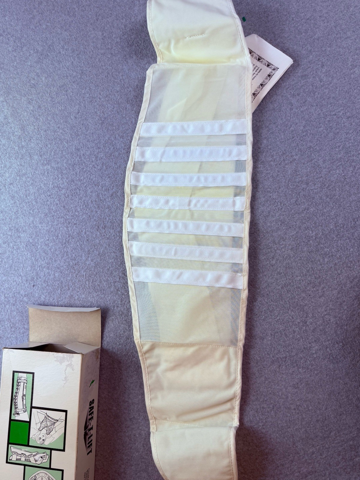 FLA Self-T-Lift Orthopedic White Back Support Sz M Vintage