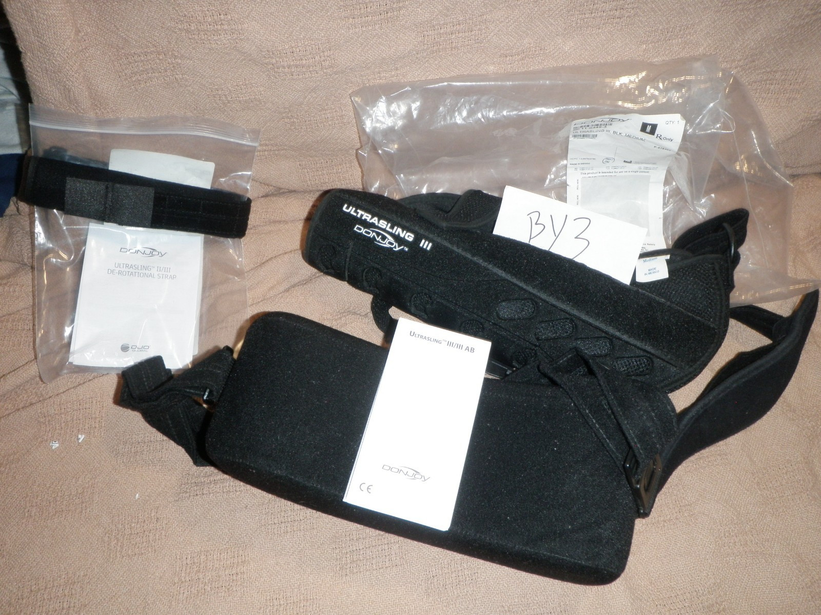 DonJoy UltraSling III ER Shoulder Sling – 15° External Rotation ( Medium)