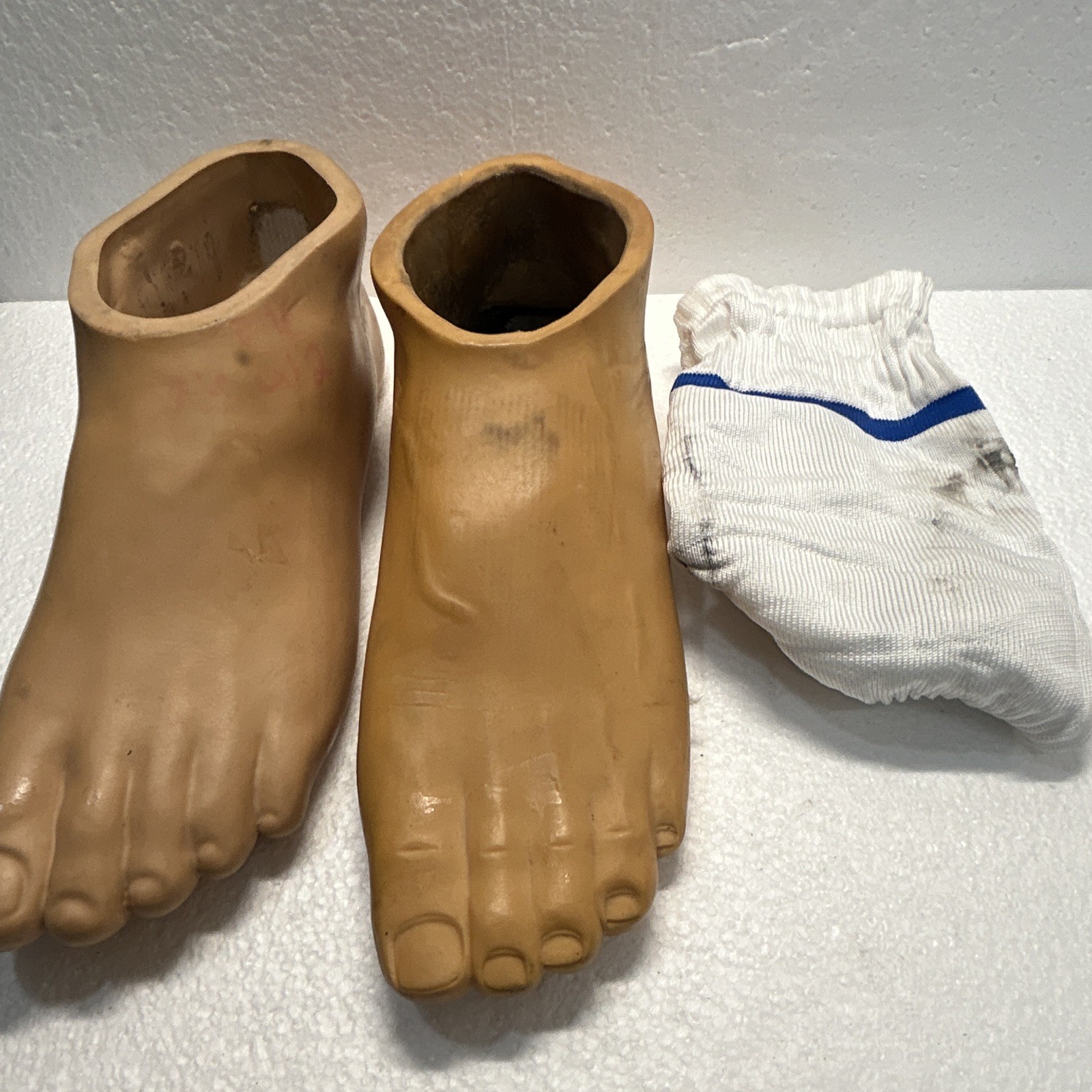 Beige Prosthetic Foot Shell Covers Pair Size 27L MPN 26L w/ Sock Insert