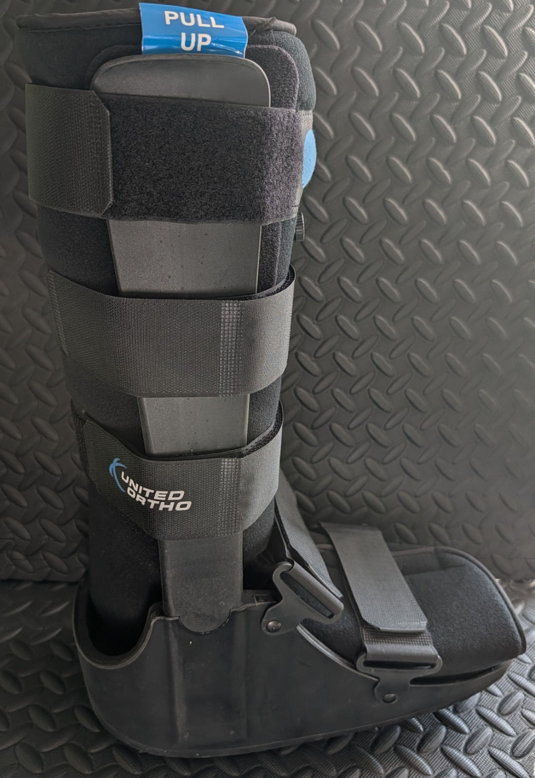 United Ortho Air Cam Walker Fracture Boot, Extra Large (XL), Black