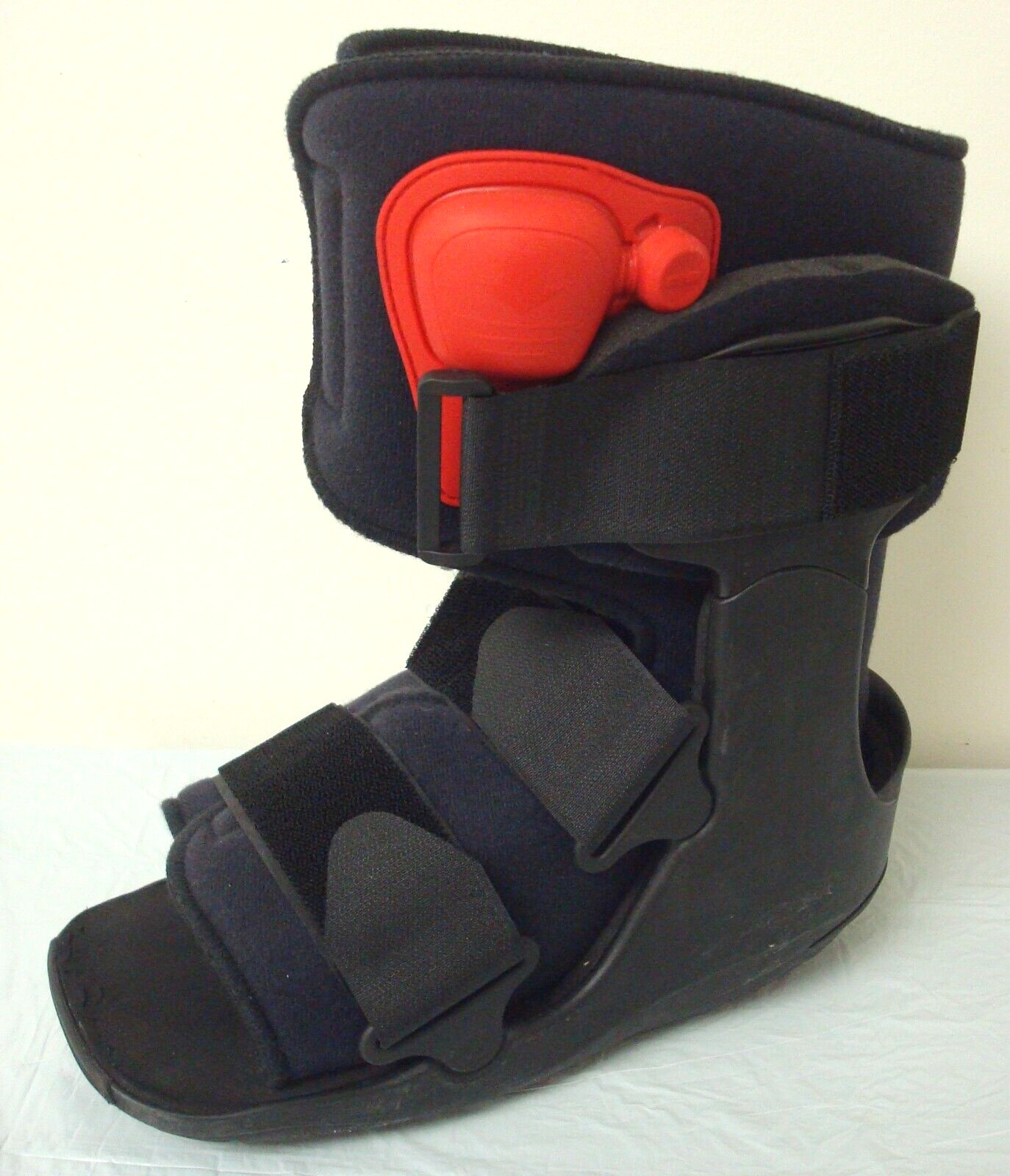 DJO Orthopedic Walking cast Boot Black Soft Walking Shoe Pump Fit Medium clean!