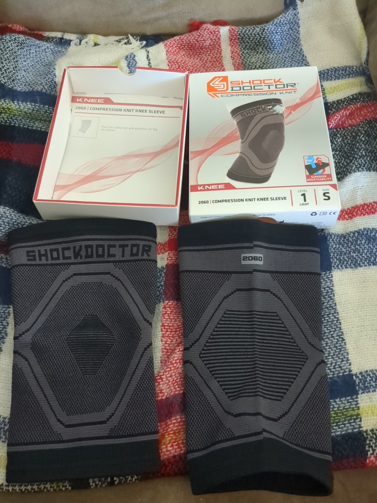Shock Doctor Compression Knit Knee Sleeve Adult Small Level 1 Light Lot Of 2