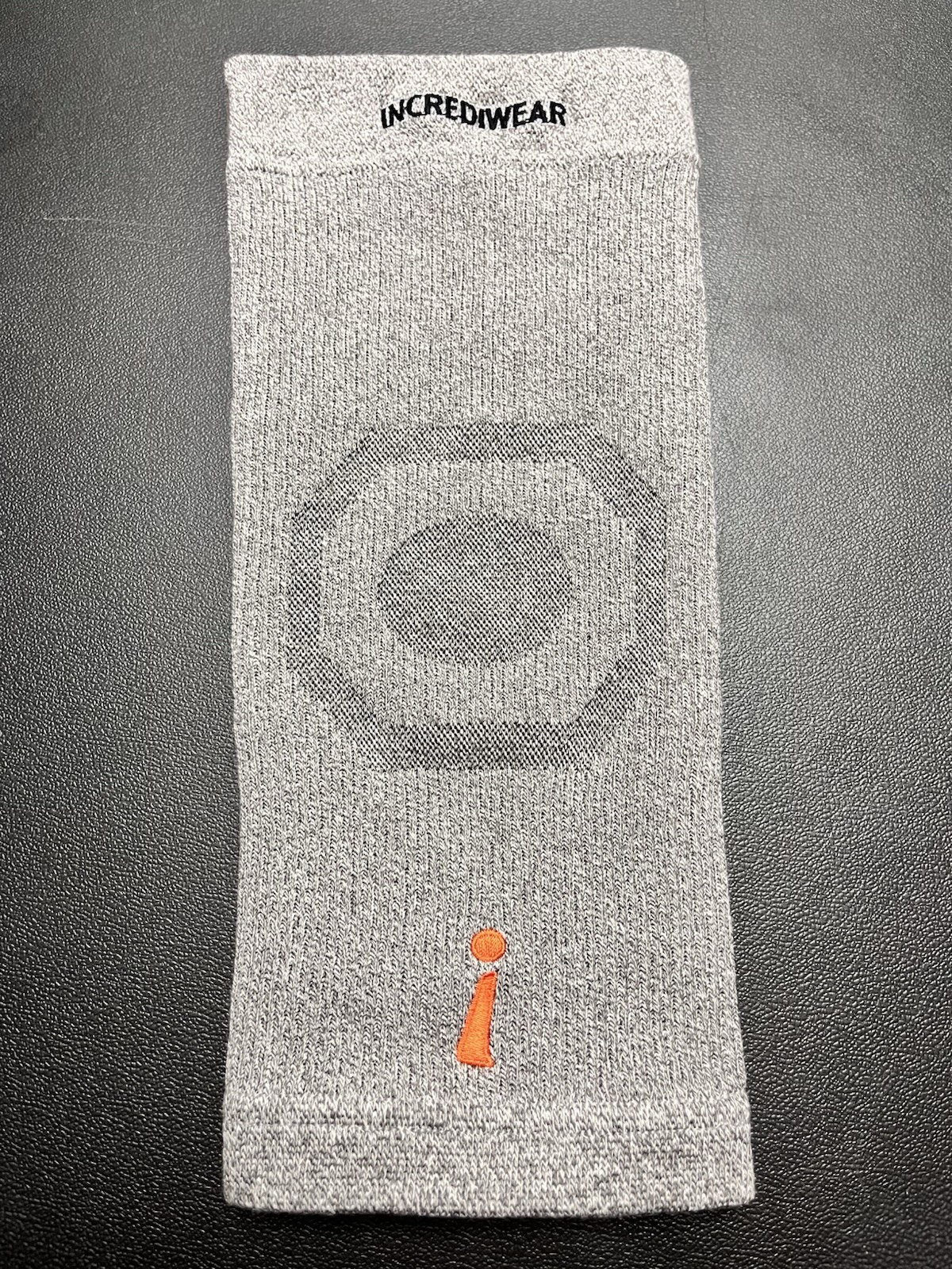 Incrediwear’s Knee Sleeve Lg Therapeutic Pain Relief Brace Grey – Used