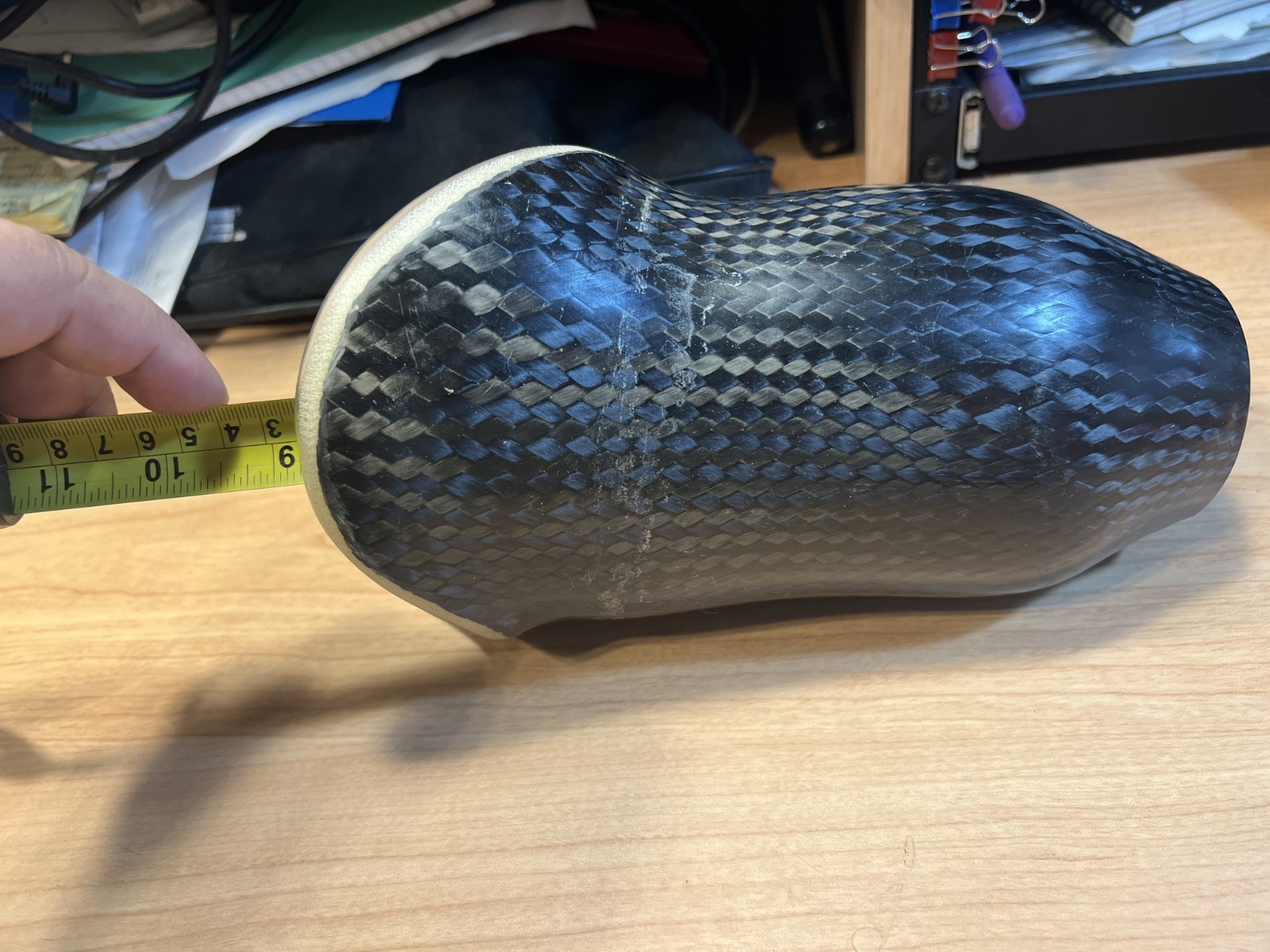 Right leg Below Knee (BK) Prosthetic Socket Carbon Fiber USED