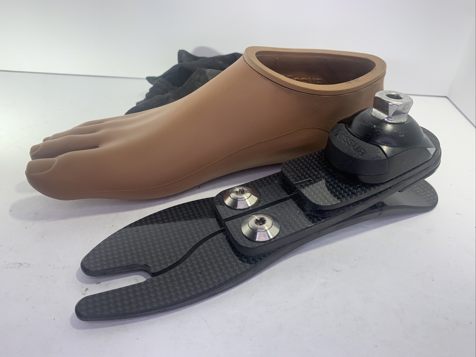 right ossur pro-flex proflex LP prosthetic foot. size 24. category 3.