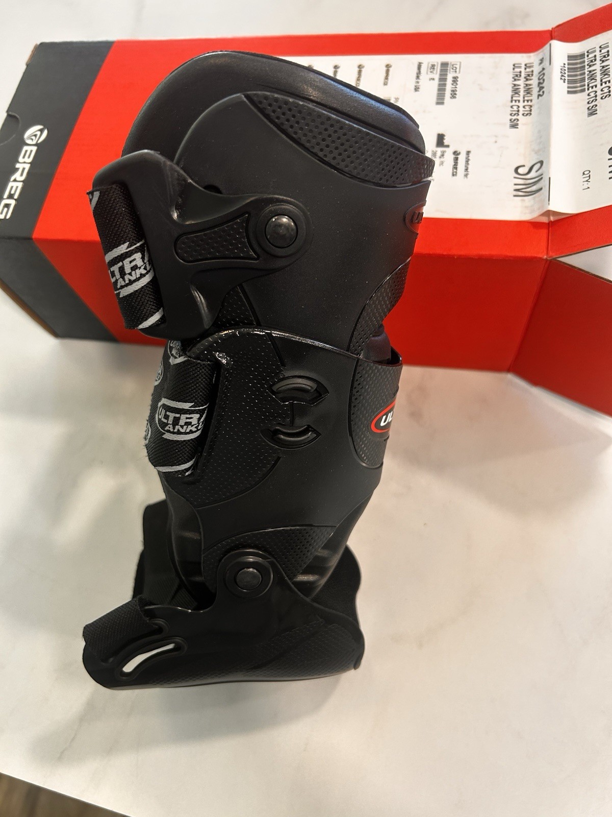 Breg Ultra CTS Ankle Brace size S/M Amazing Ankle Support! Brand New