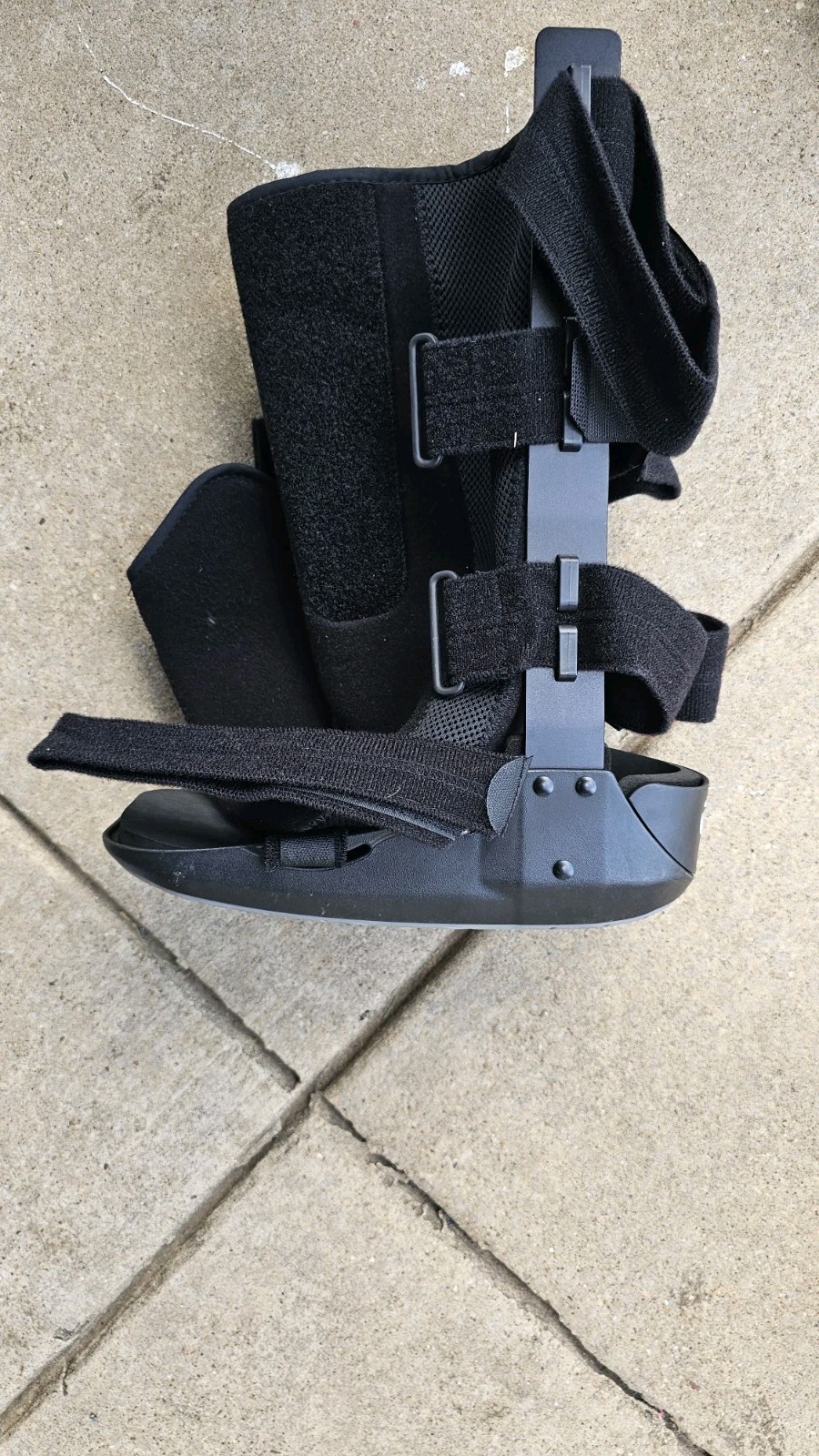 BREG SoftGait Air Short Walker Boot Size L