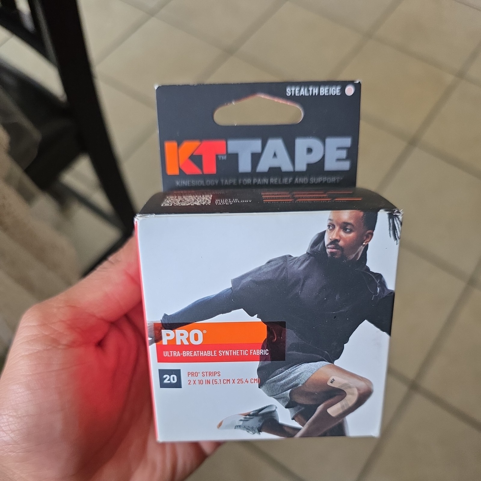 KT Tape Pro Kinesiology Therapeutic Tape Jet Black 20 Pro Strips 2 x 10 inches