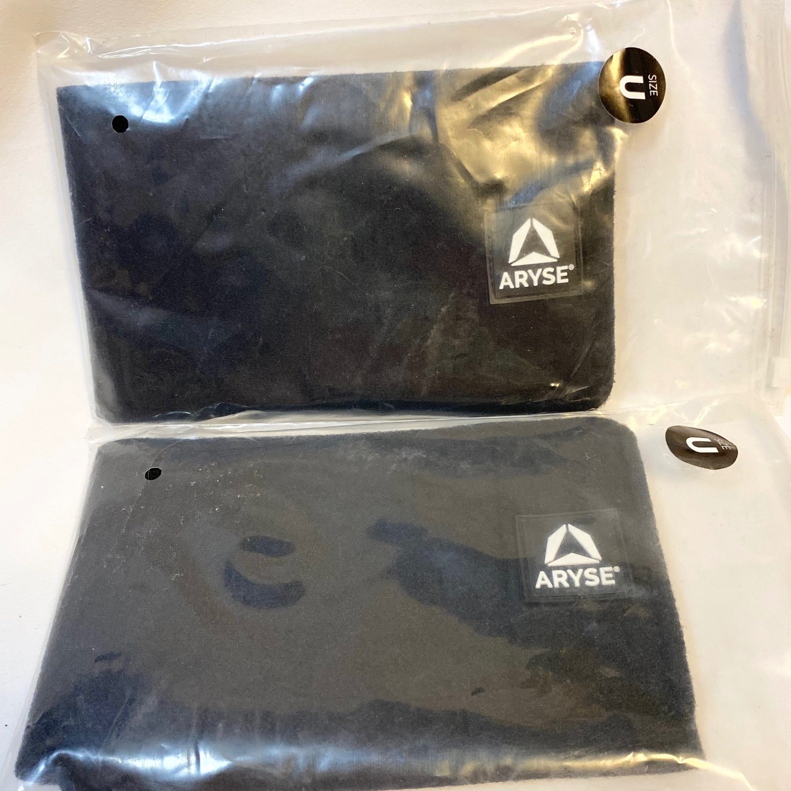 Lot of 2 ARYSE ALPHA WRAP KNEE WRAP HEATING COMPRESSION BLACK AY 97