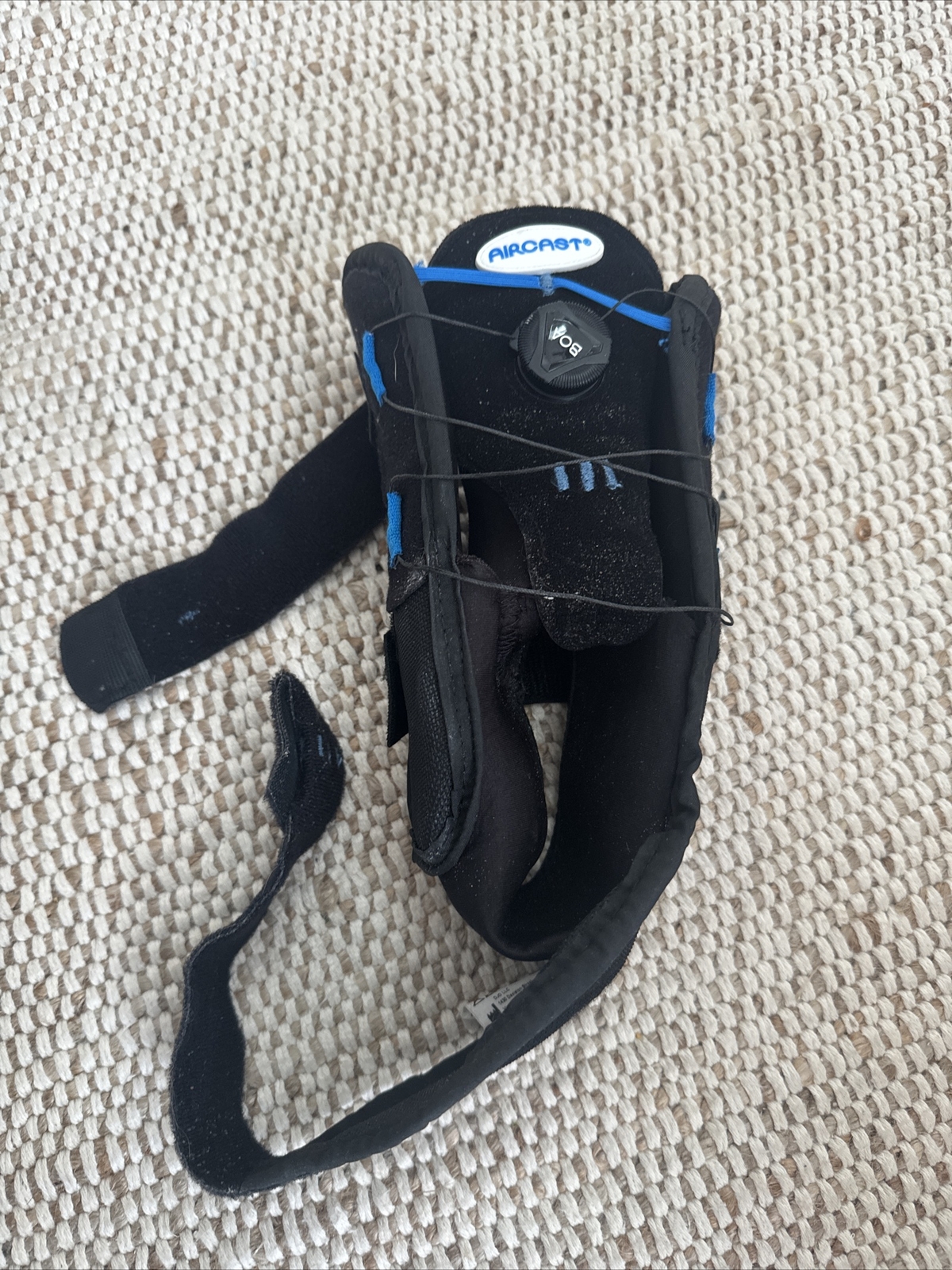 DJO Aircast AirSport Plus Ankle Brace Large Right Foot BOA Fit System Black