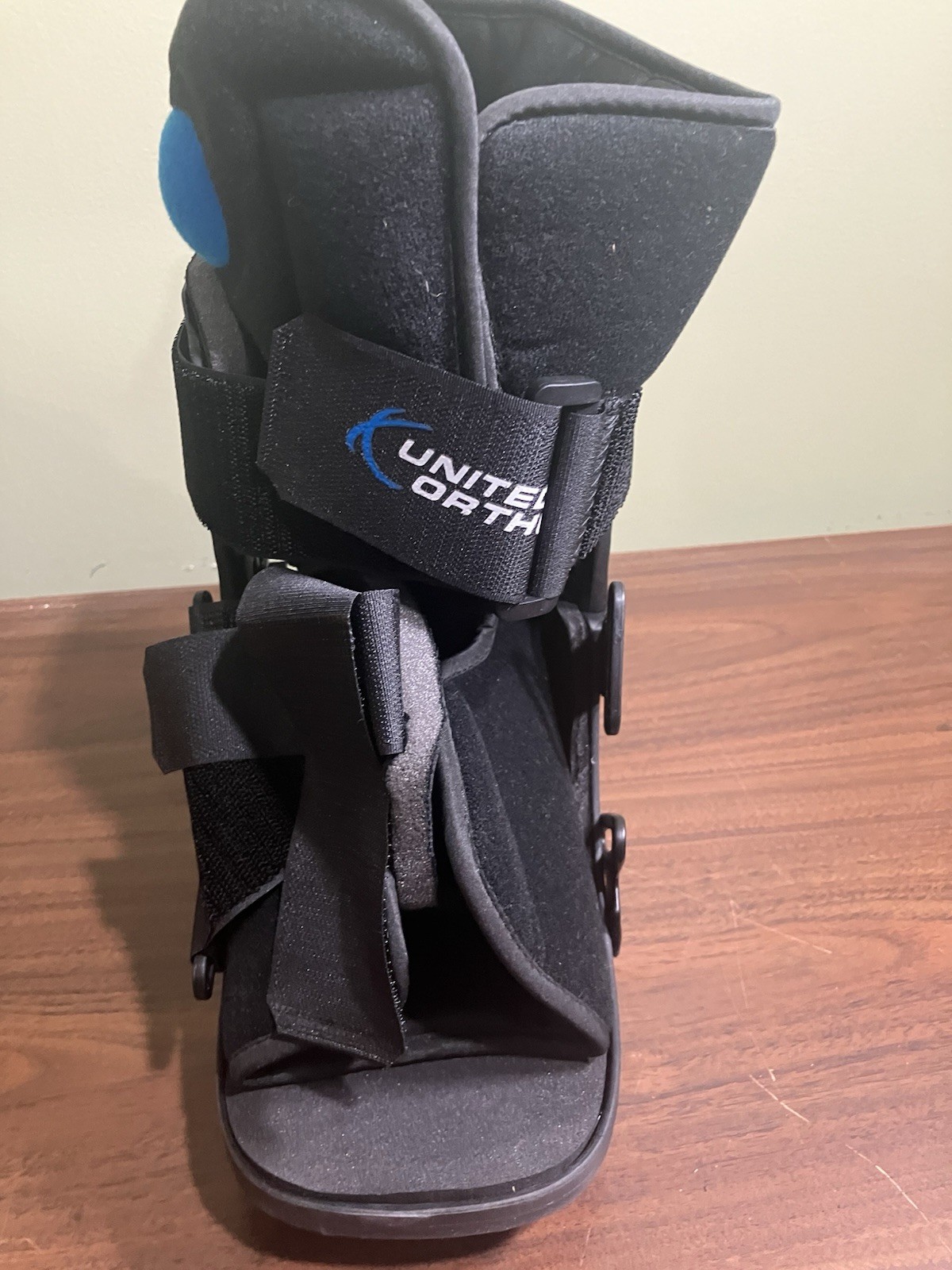 New United Ortho air Walker Fracture Medical Boot size XS