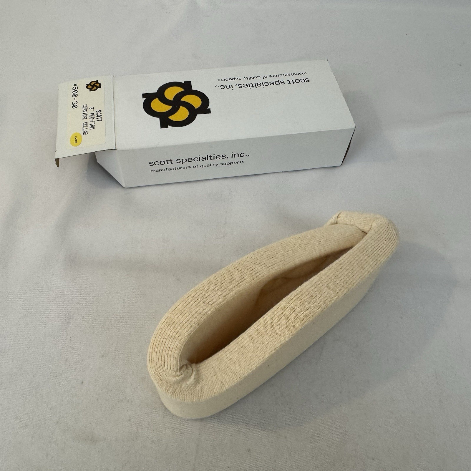 Scott Specialties 4500-30 Cervical Collar 3” Medium-Firm Large Neck Support