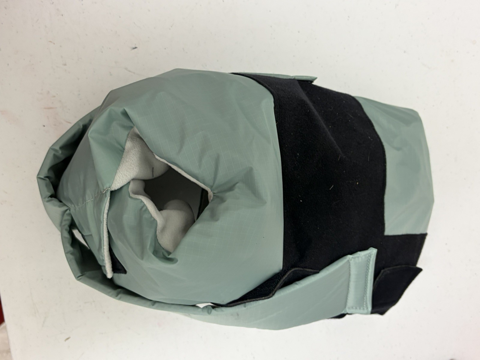 Molnlycke Z-Flex Fluidized Heel Boot – Brand New in Bag – 1400123