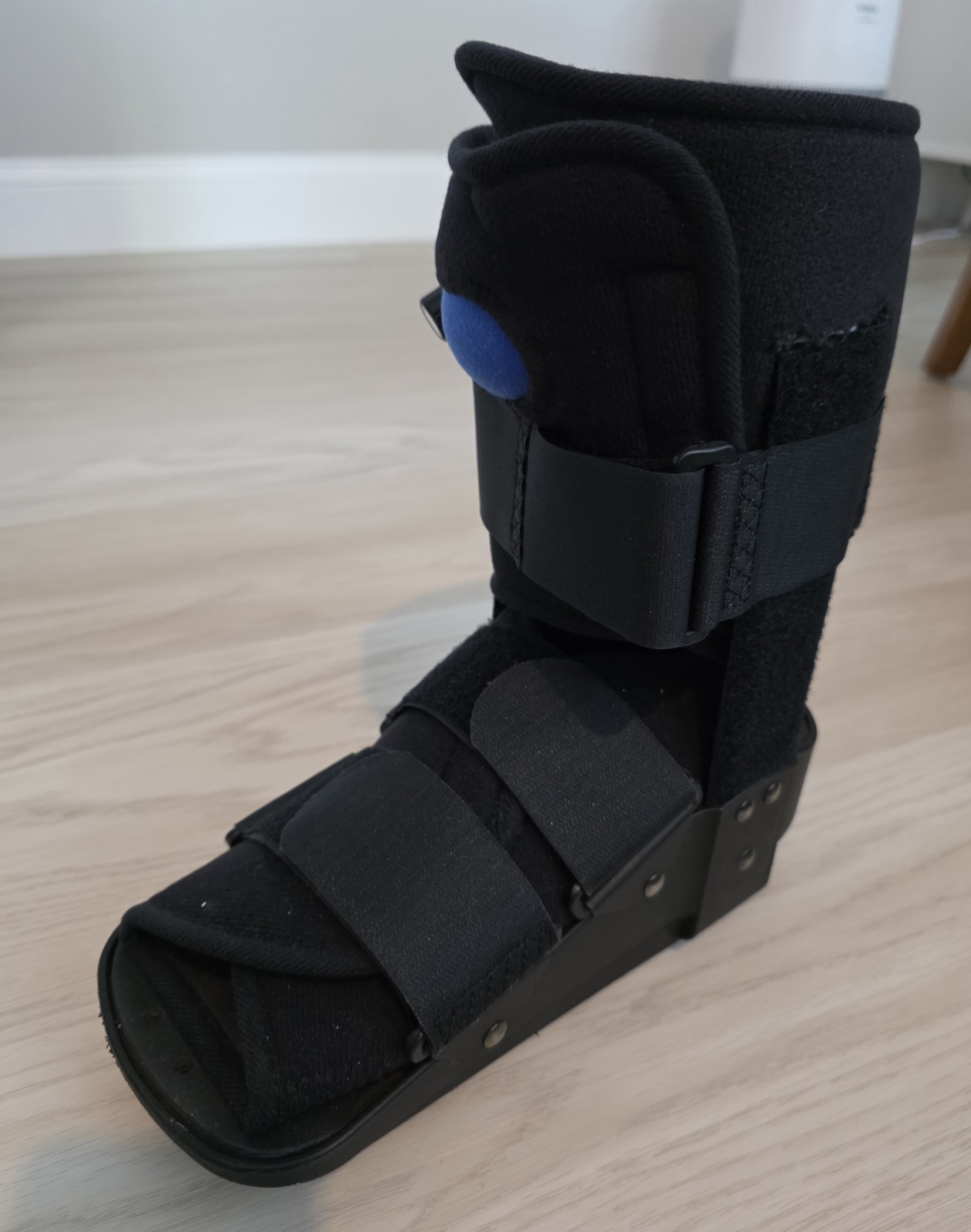 Boot Brace Support For Ankle, Knee and Foot Pump USED