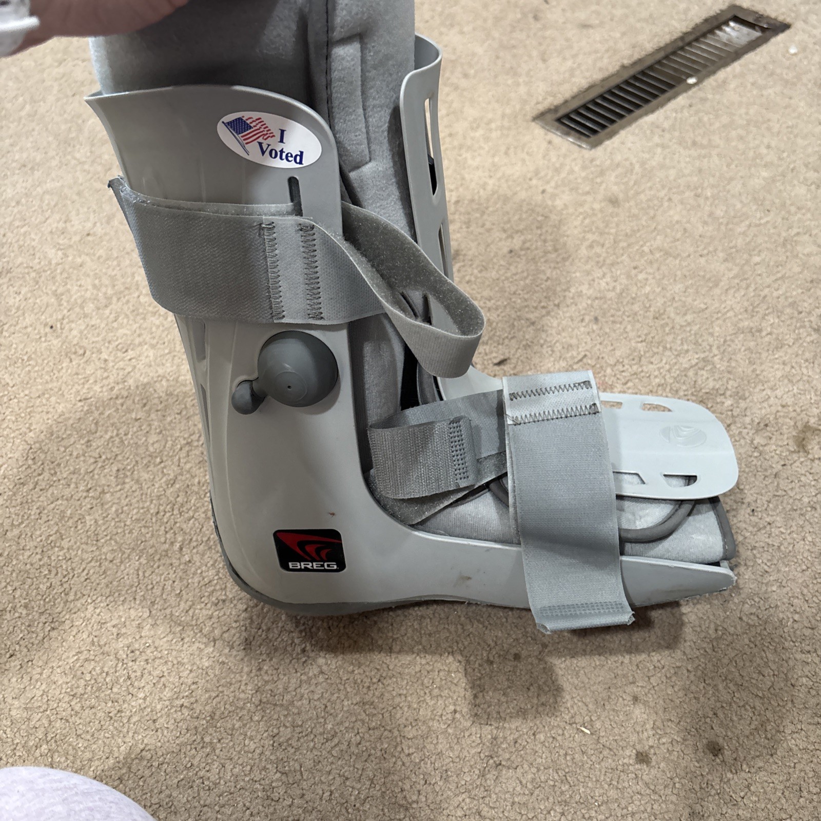 BREG Genesis Mid-Calf Full Shell Orthopedic Walker BOOT Medium-Used