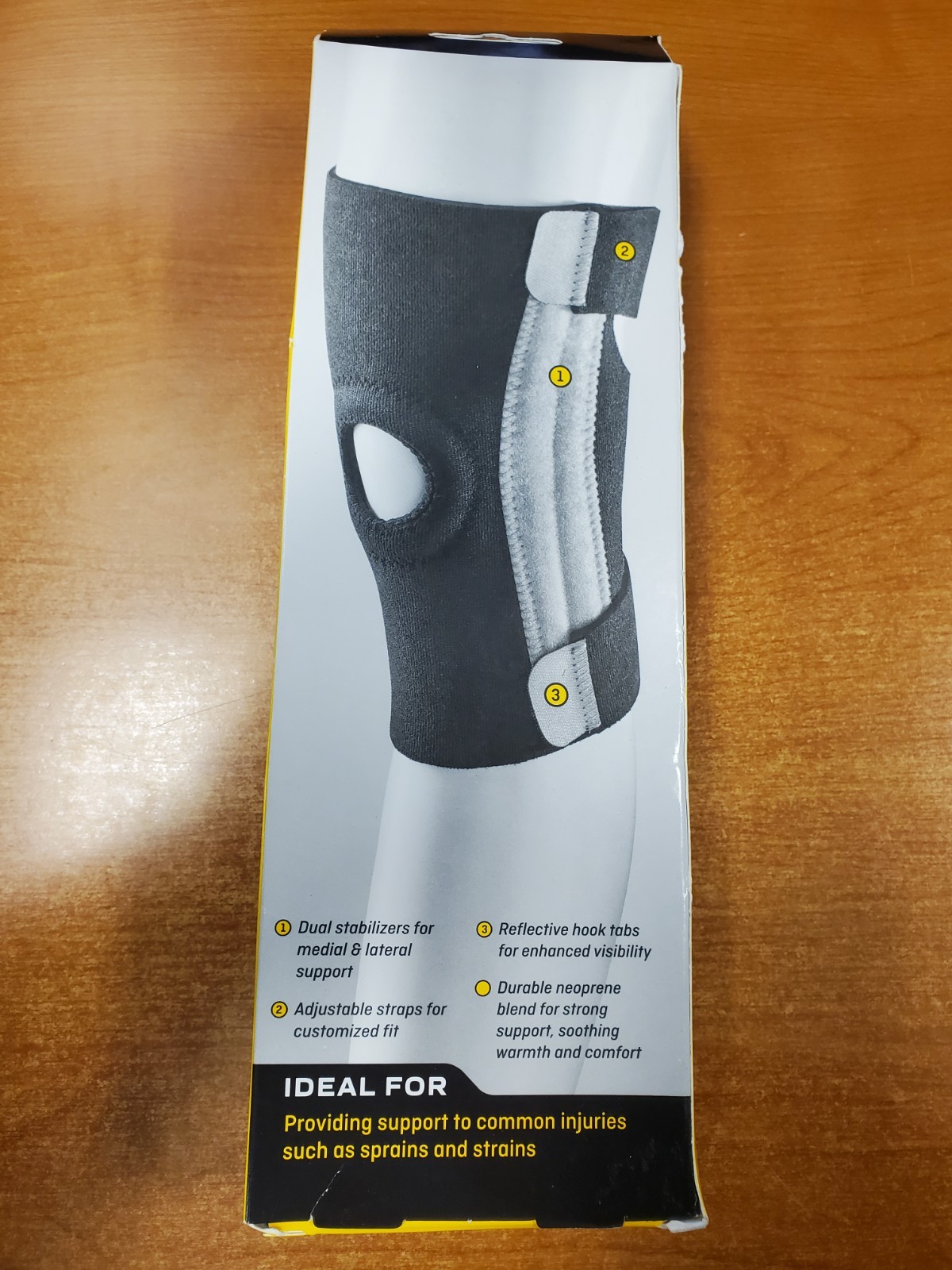 3M Futuro Knee Performance Stabilizer Brace Adjustable Moderate Supp. 1569 E10A