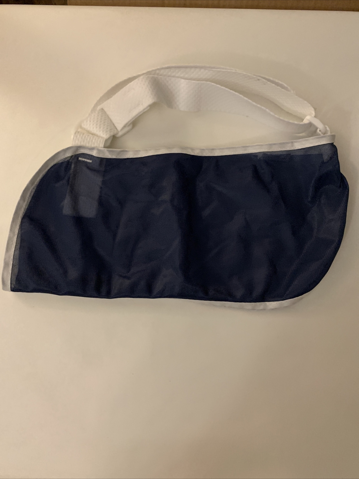 Blue And White Mesh Arm Sling Size Medium Adjustable New