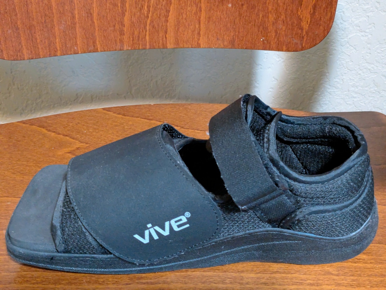 Vive Open Toe Square Toe Post Op Shoe Fracture Medical Shoe Unisex Size X-Small