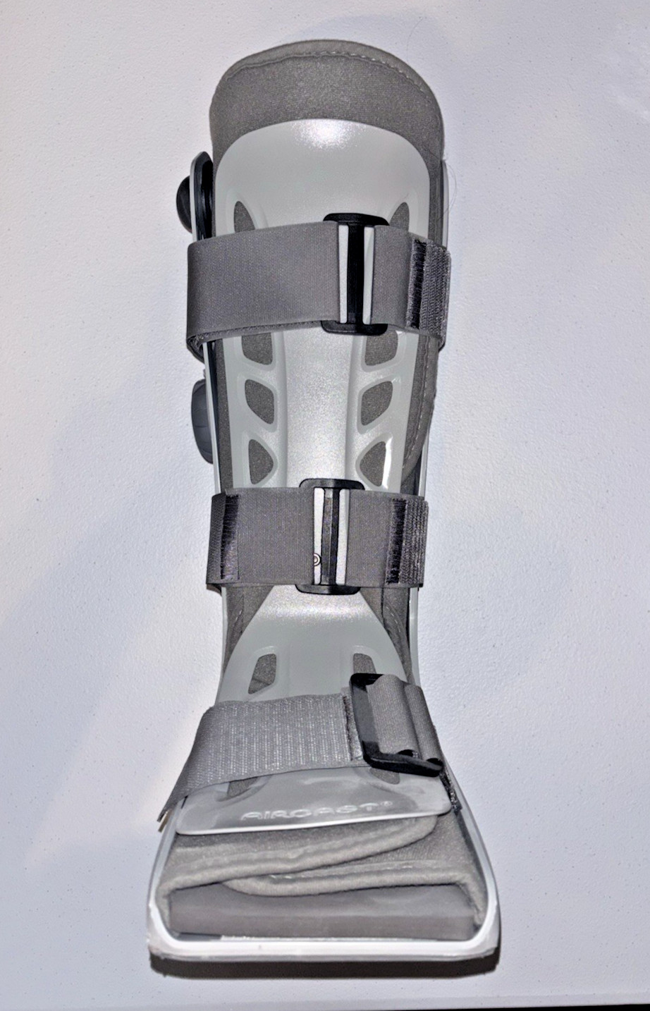 Aircast AirSelect Medium Gray Walker Brace and Walking Boot
