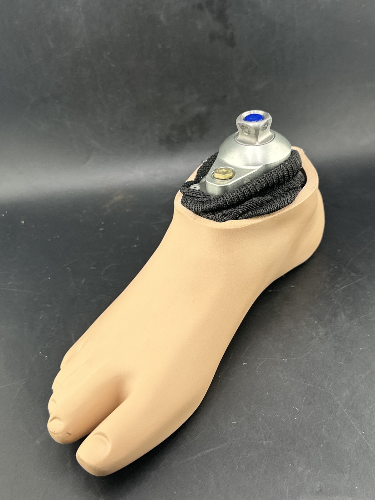 College Park Odyssey K3 Hydraulic Ankle Prosthetic Foot, Right Shell. Size 23.