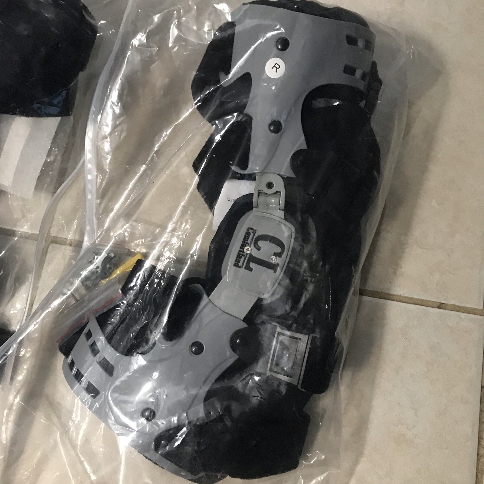 Comfortland OA Hinged Knee Brace [LOT of 1 RIGHT & 1 LEFT]