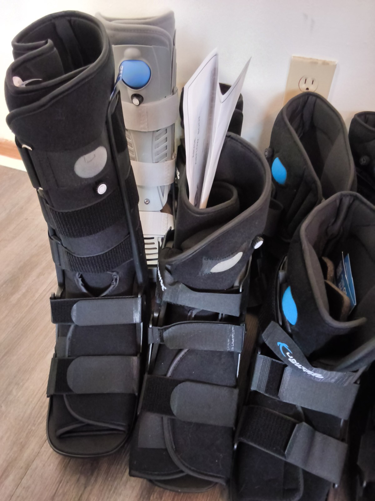 Big LOT – United Ortho Short Air Cam Walker Fracture Boot, Small, Large, Black