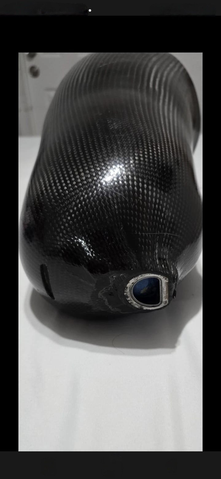 Socket of fiber Carbono In Perfect Condition.