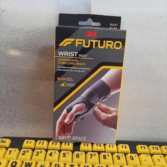 NEW BOX ! FUTURO Compression Stabilizing Wrist Brace Right Hand S/M