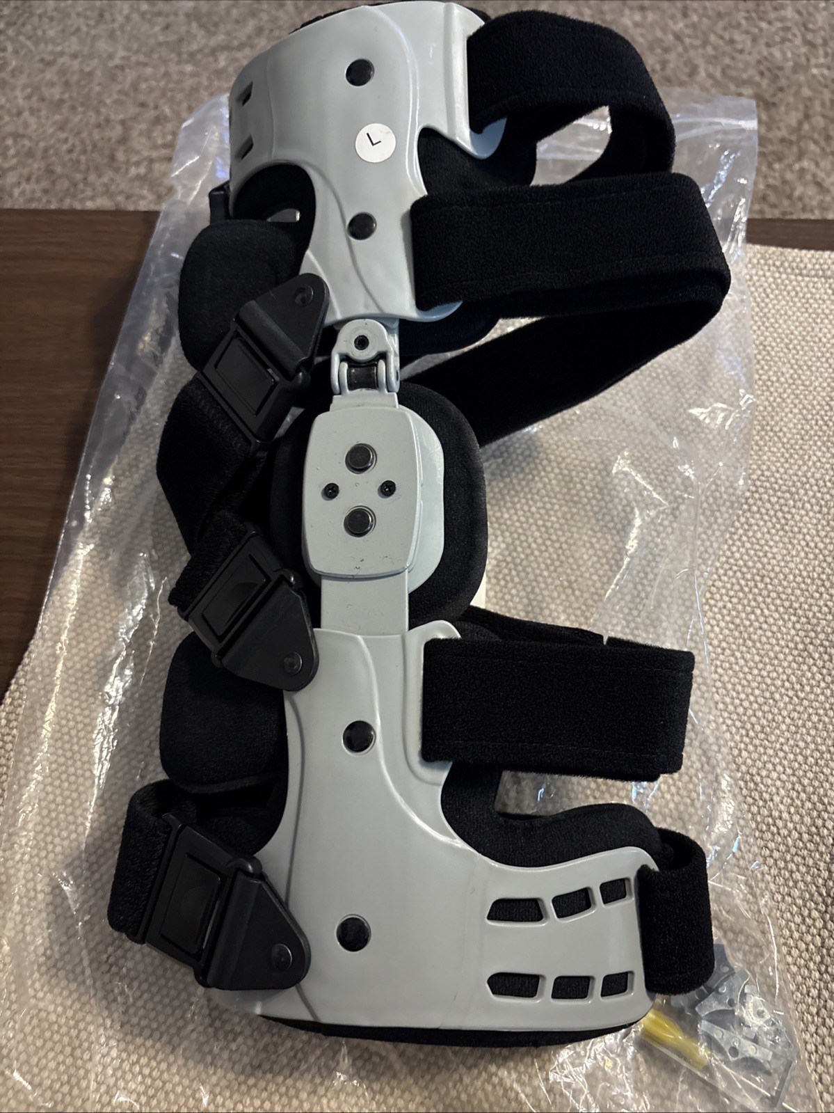 NIP Knee Brace Advanced Ortho Cobra Unloaded Knee Brace 900-L Left Medial