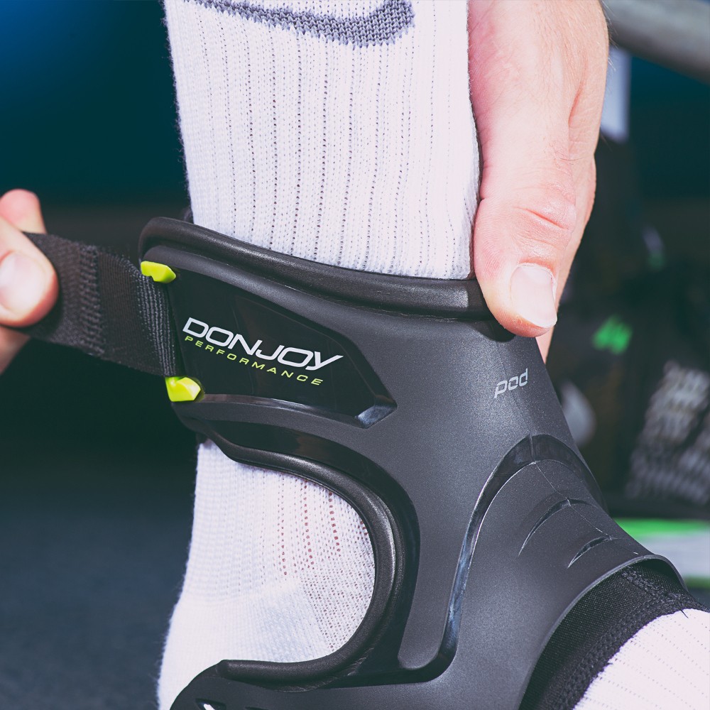 DonJoy Performance Pod Ankle Brace Right Small Black
