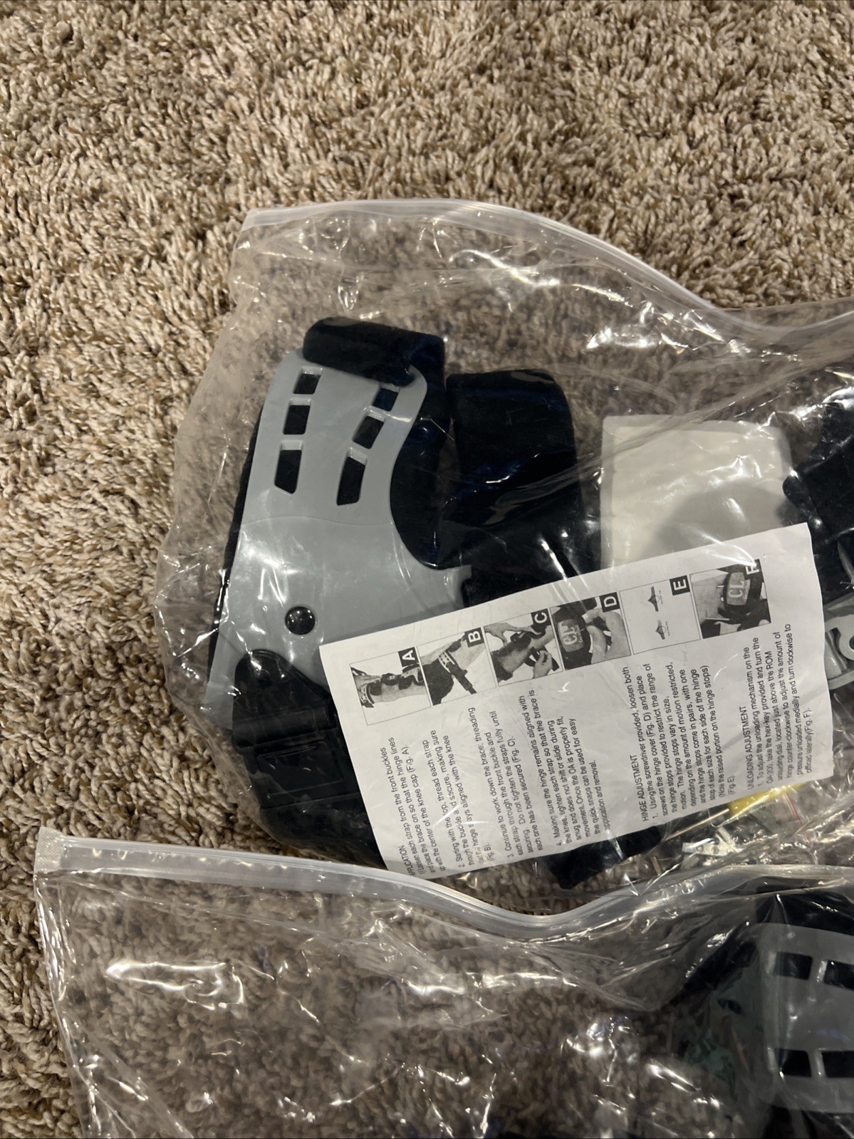 2 Comfortland OA-200-L, OA-200-R Knee Brace Left & Right (Pair) NEW In Package