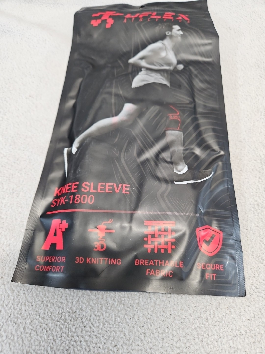 NEW ONE (1) UFLEX ATHLETICS KNEE SLEEVE BRACE SYK-1800 Small