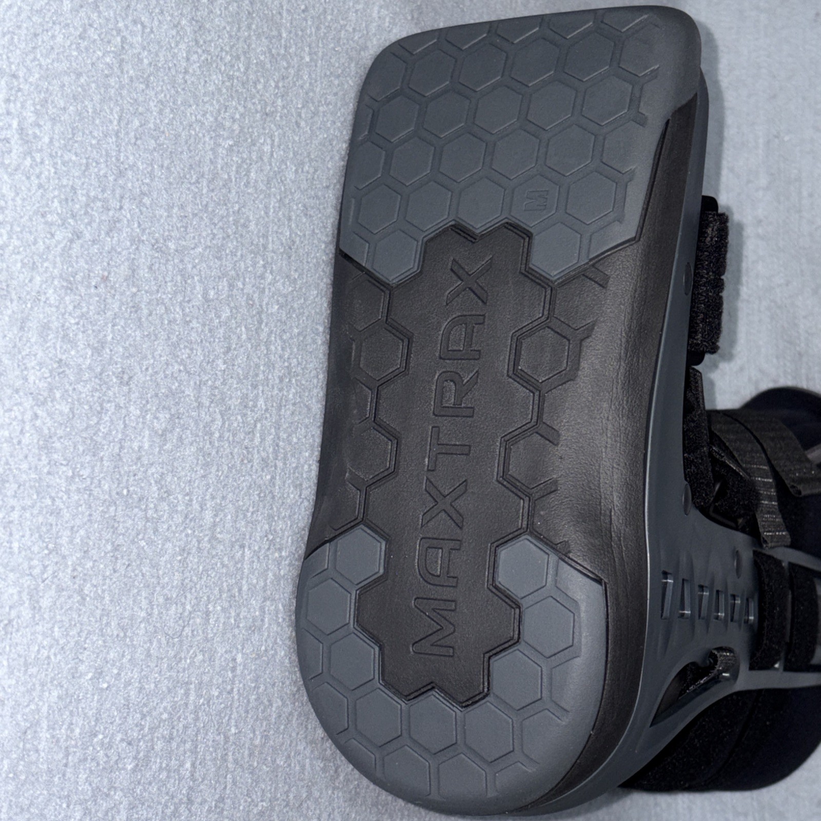New Donjoy Maxtrax 2.0 Air Orthopedic Tall Walking Cast -Medium – Black New