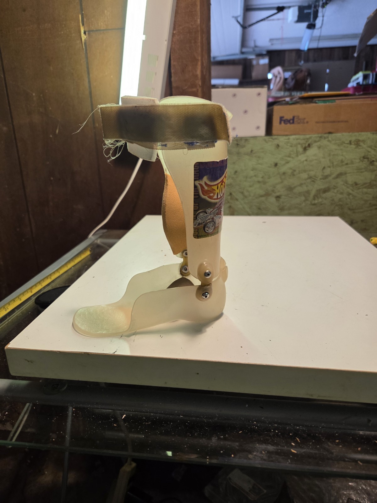 Vintage Child Orthopedic Foot Brace. UNTESTED. SEE PICS
