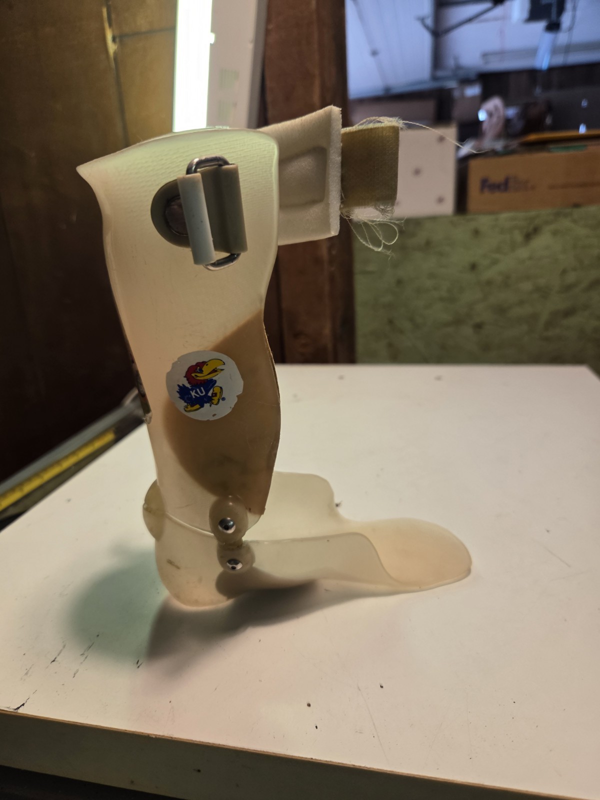 Vintage Child Orthopedic Foot Brace. UNTESTED. SEE PICS