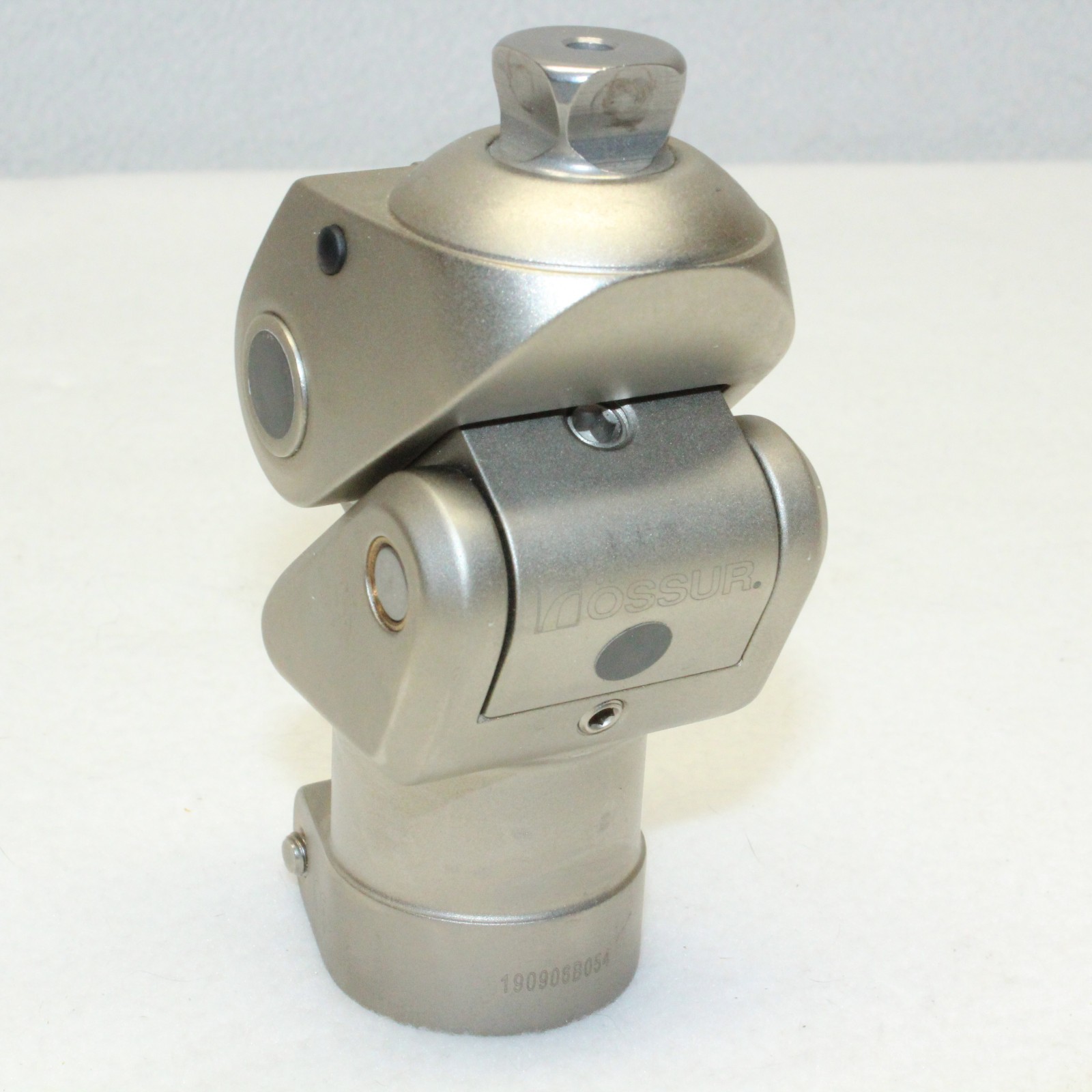 EXCELLENT OSSUR OFM2 BALANCE MECHANICAL MONOCENTRIC PROSTHETIC KNEE SYSTEM