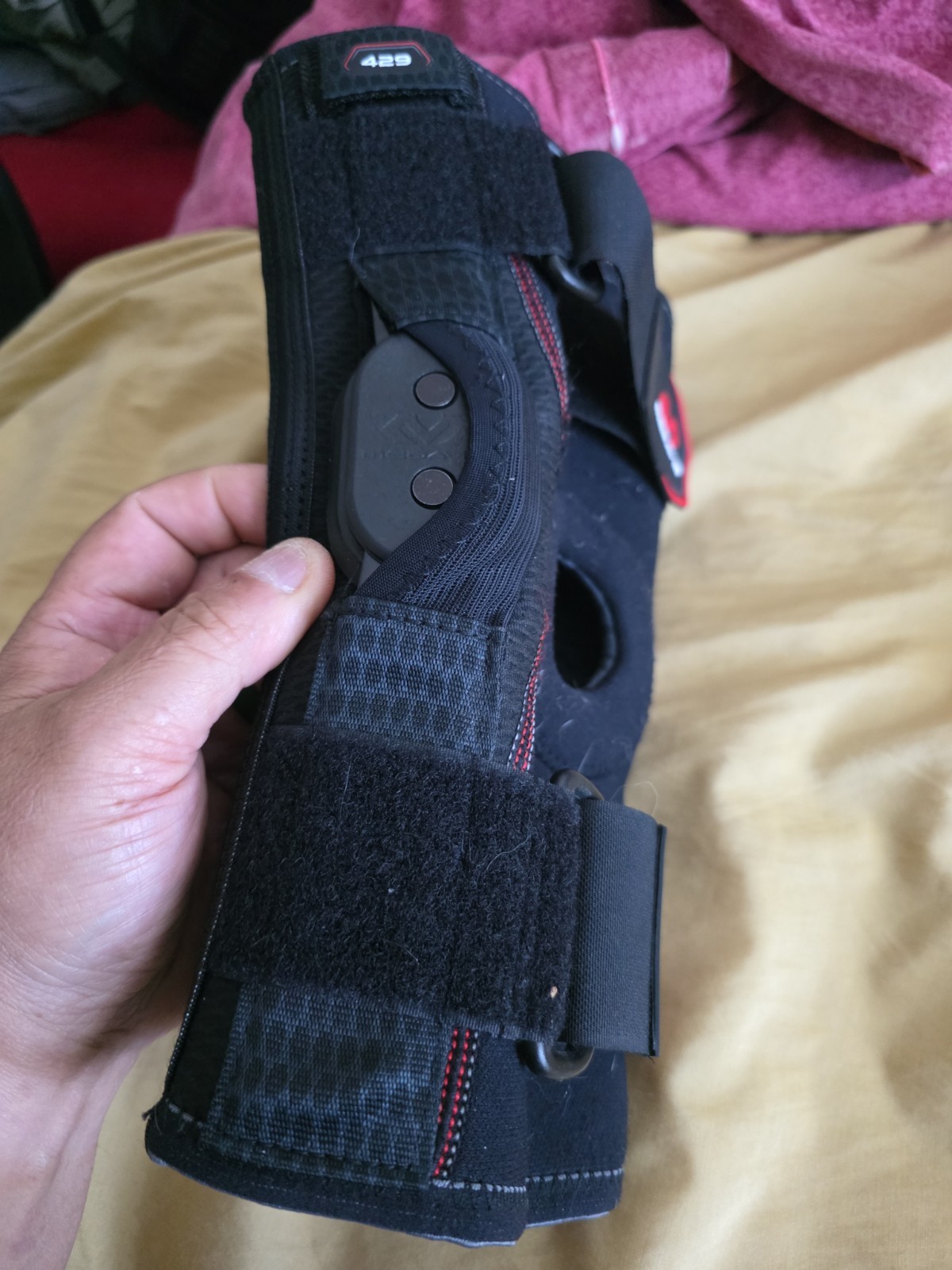 McDavid Hinged Knee Brace With Cross Straps, 429 (Size: X-Large)