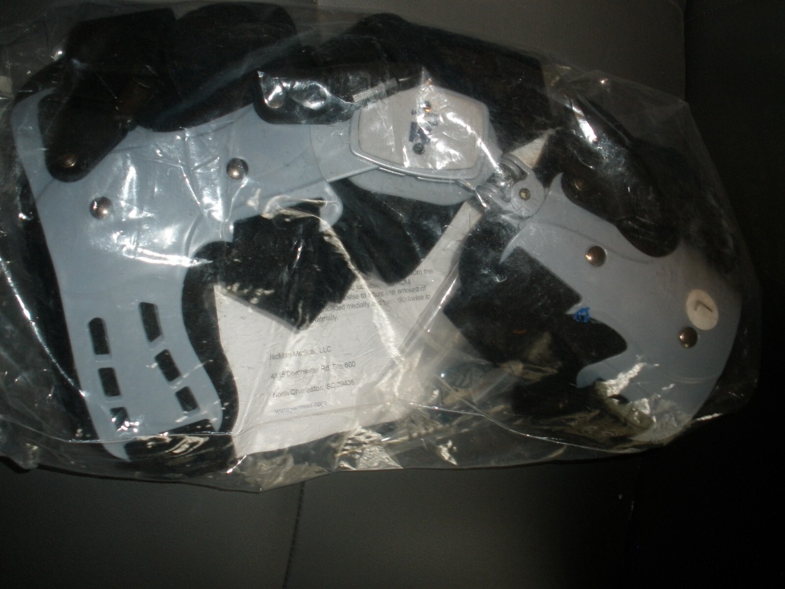 NEW Bentley Medical Products Knee Brace TL-51 Universal Large (SU151)