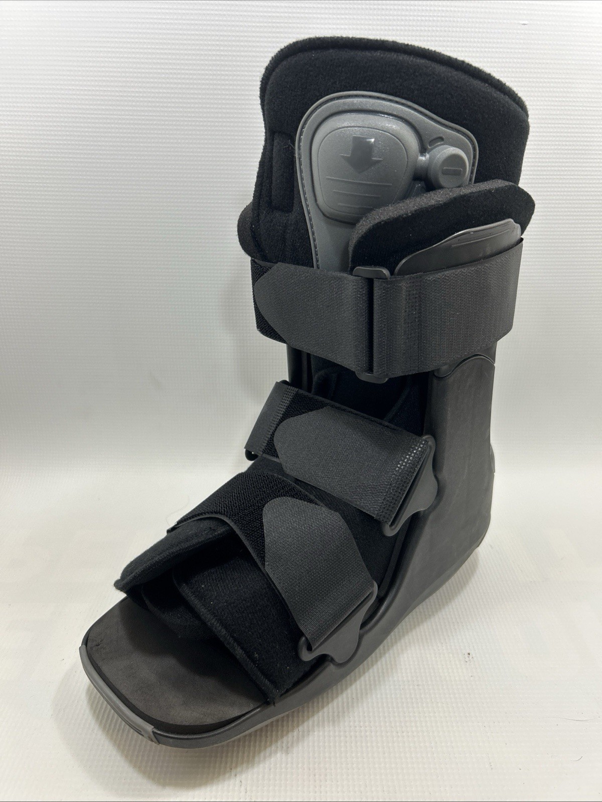 Breg Walking Boot Medium Black Air Pump CAM Walker Foot Ankle Brace