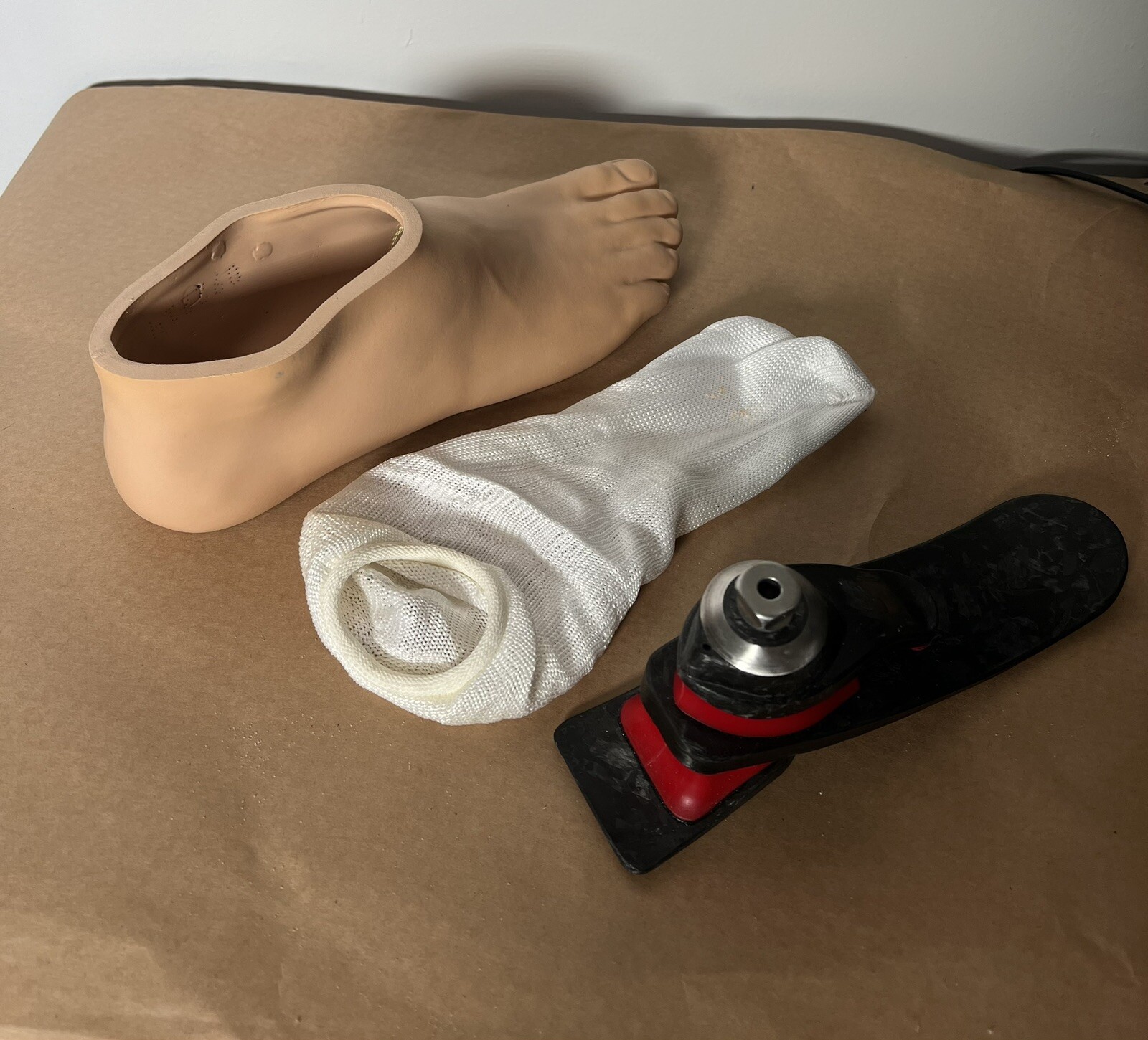 PROSTHETIC FOOT FREEDOM INNOVATION WALKTEK FI Sz 29 CAT 3- MINT COND right