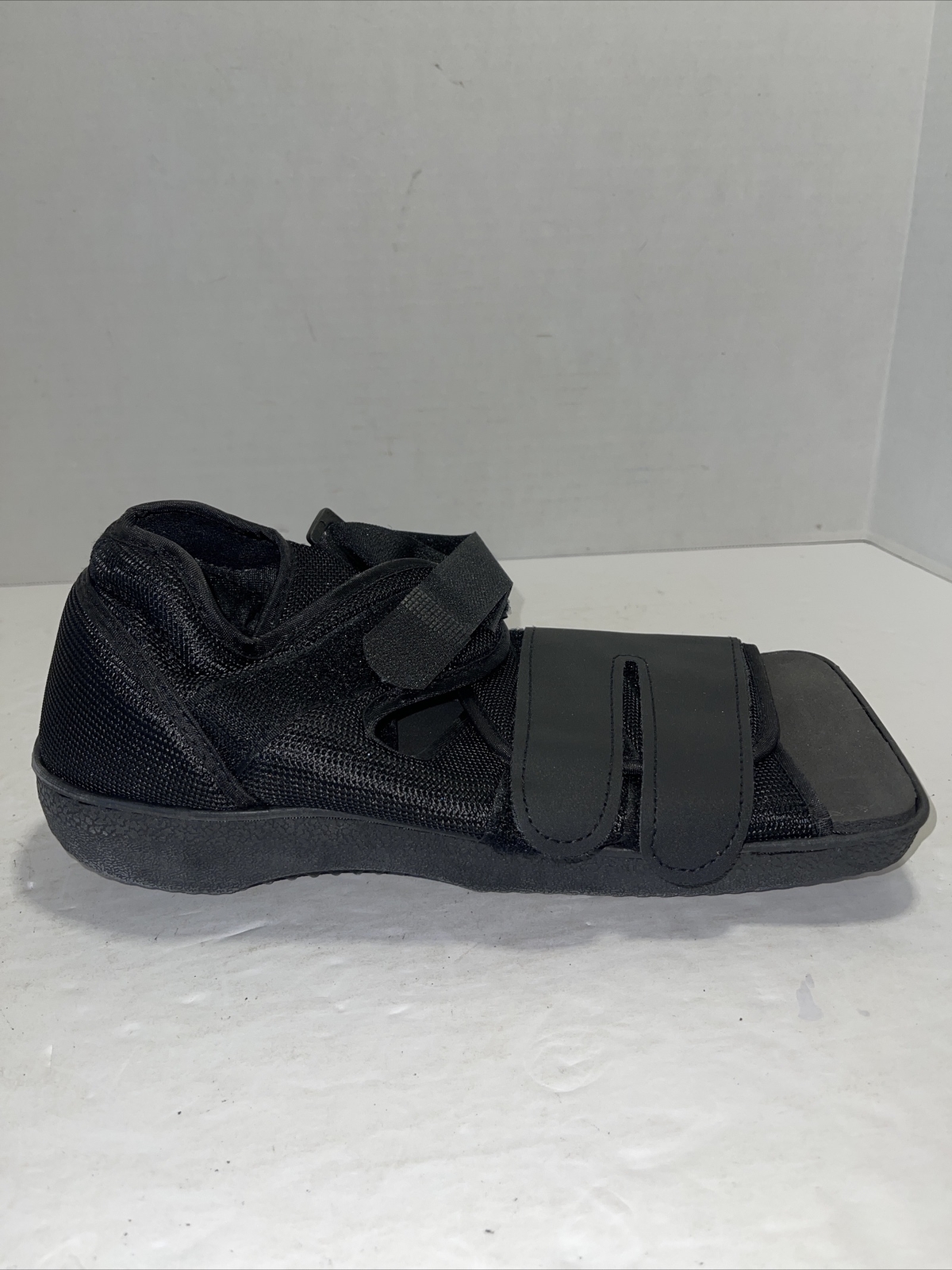 ProCare Squared Toe Post-Op Shoe Size: MEDIUM NOB