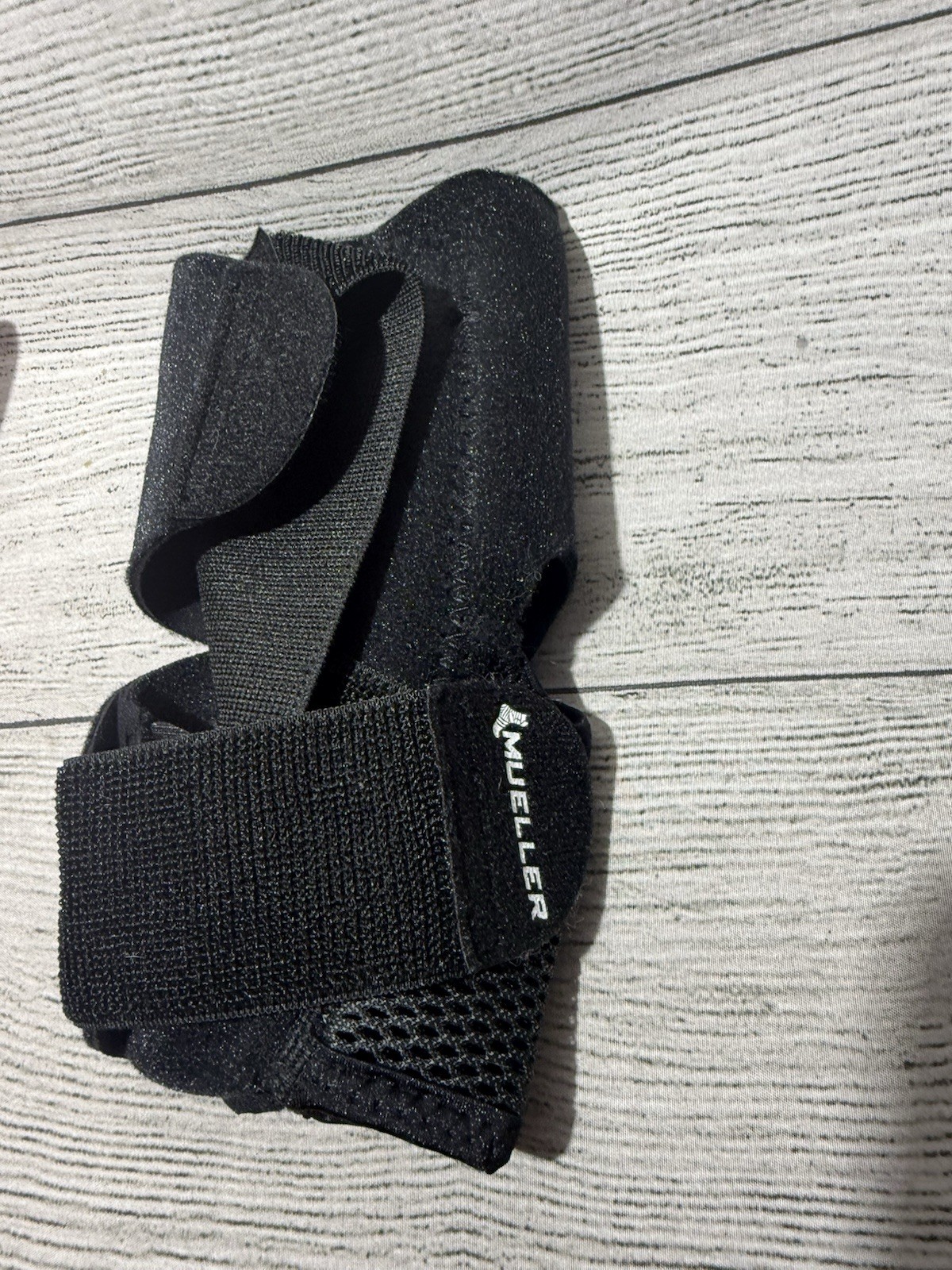 Mueller Sports ~ Adjustable Ankle Stabilizer ~ Max Support ~ One Size Fits Most